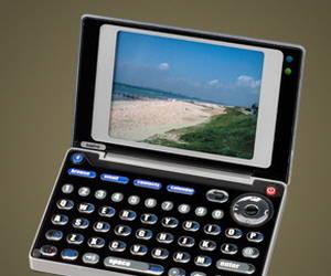 Мультимедийный терминал Sanyo WiPOQ: ждем осенью