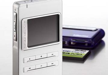 Новые MP3-проигрыватели Rollei: ea2020G, US-1GB и TS-1GB