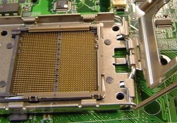 Первые фотографии AMD Socket F или Socket 1207