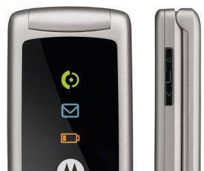 3GSM World Congress: Motorola W220, (SLVR) L2 и А910