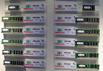 SiS At CeBIT 2006: Motherboards And Memory