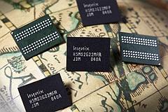 Hynix выпустила первые в мире 54-нм чипы памяти Mobile DRAM плотностью 2 Гбит