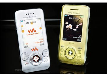 Sony Ericsson S500 vs W580