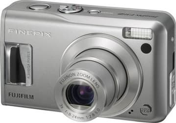 Преемница популярной фотокамеры Fujifilm FinePix F30 научится искать лица