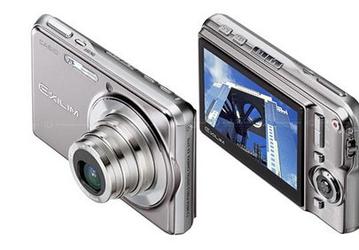Фотокамера с поддержкой DivX? Запросто! 