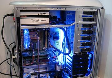 Thermaltake на CeBIT показала корпус со встроенным «холодильником» 