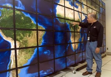 Tyan Computer рассказала о скрытой стороне видеостены hyperwall-2, состоящей из 128 дисплеев