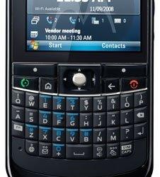 Motorola Q11: тонкий коммуникатор с GPS и QWERTY-клавиатурой 