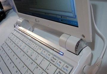 Eee PC ASUS получают Windows 7, связь 3,5G, не за горами модели с поддержкой WiMax и Wi-Fi  