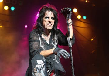 Элис Купер спел для альбома экс-гитариста Guns N’Roses