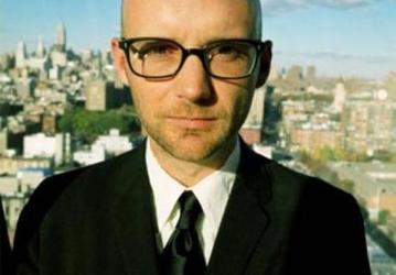 Moby не нравится выступать с группой