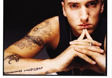 Eminem – наиболее популярный исполнитель десятилетия