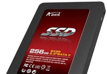 SSD A-DATA серии XPG SX95 читают данные со скоростью 230 МБ/с