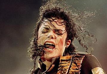 У песни Джексона «This Is It» есть соавтор