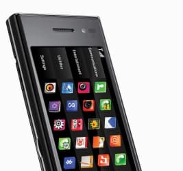 Модель LG new Chocolate BL40 – официальный мобильный телефон Volvo-Недели моды в Москве