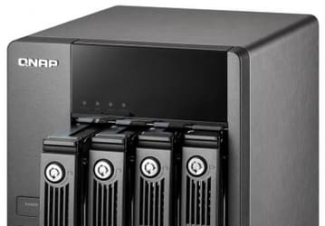 QNAP представляет TS-410 Turbo NAS с четырьмя отсеками для накопителей