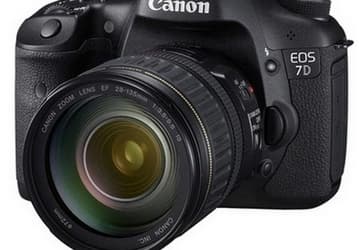 Представлена зеркальная камера Canon EOS 7D: 18 Мп на матрице APS-C