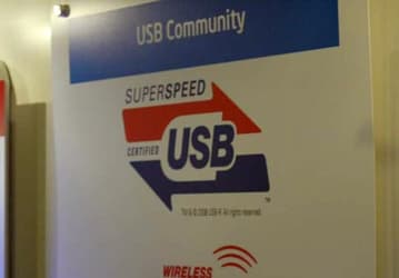 На IDF 2009 была продемонстрирована скорость передачи по USB 3.0 более 270 МБ/с