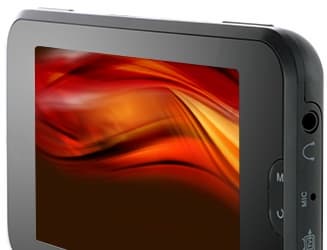 QUMO Vision HD: фильмы в HD-качестве теперь и в дороге