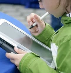 Intel не оставляет попыток улучшить нетбук для школьников Classmate PC