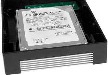 Адаптеры RaidSonic превращают маленькие HDD и SDD в большие 