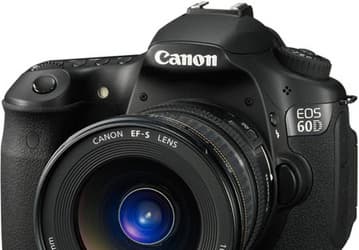 Представлена зеркальная камера Canon EOS 60D