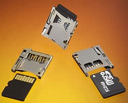 Специалисты Molex создали сверхкомпактный разъем для карт памяти microSD