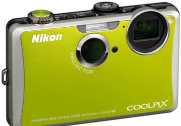 Coolpix S1100pj: второе поколение фотокамеры Nikon со встроенным проектором