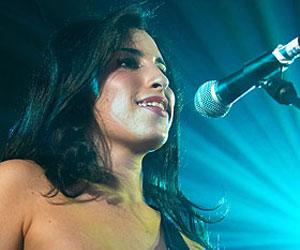 Стихи Amy Winehouse нашли в мусорном баке 