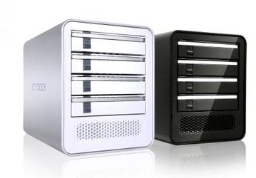 ICY DOCK MB561: внешний корпус для чётырёх жёстких дисков типоразмера 3,5"