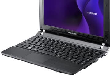 Нетбук Samsung N230 весит менее килограмма и имеет функцию Fast Start