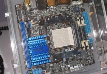 ASUS представила компактную системную плату M4A88T-I Deluxe на чипсете AMD 880G  