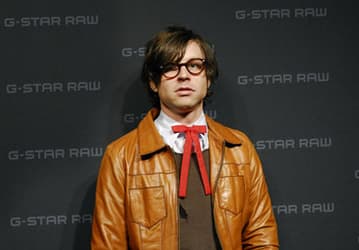 Ryan Adams поднимает архивы