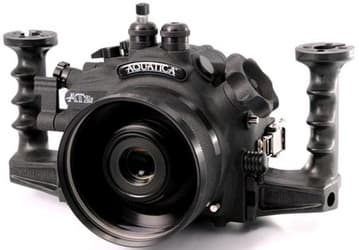 Новый бокс Aquatica превращает камеру Canon EOS 550D в водолаза