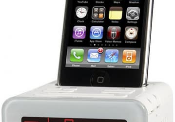 Logic3 i-Station TimeCube — портативные радио-часы для iPhone и iPod