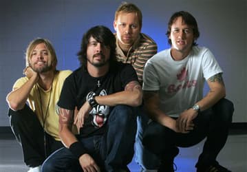 Foo Fighters перенесли выпуск альбома на 2011 год