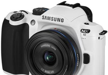 Камера Samsung NX10 белого цвета будет выпущена ограниченной партией
