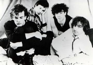 R.E.M. переиздаст Fables of the Reconstruction