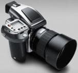 Hasselblad выпускает среднеформатную камеру с корпусом из «нержавейки»