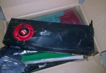 Фото дня: 3D-карта AMD Radeon HD 6970 
