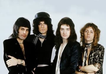 Queen выпустит переиздание всех альбомов