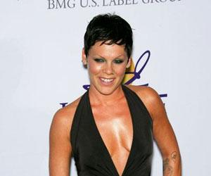 Pink выпустит сборник хитов Greatest Hits... So Far!!!