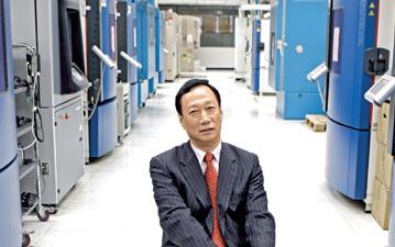Foxconn производит 90 iPhone 4 в минуту