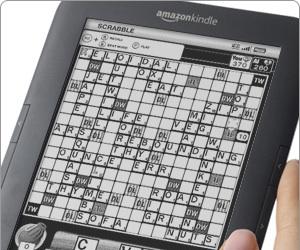 Электронная книга Amazon Kindle получила первое дополнительное приложение — игру Scrabble