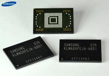 Микросхемы памяти Samsung moviNAND объемом 8 и 16 ГБ предназначены для смартфонов