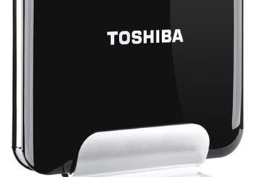 Внешний накопитель Toshiba STOR.E D10 объемом до 2 ТБ оснащен двумя интерфейсами