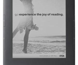 Электронную книгу Amazon Kindle можно купить дешевле, если согласиться на показ рекламы