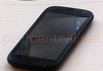 Появились снимки смартфона HP с webOS, не имеющего клавиатуры