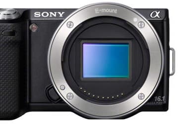 Беззеркальная камера формата APS-C Sony NEX-5N стала развитием модели NEX-5