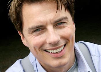 John Barrowman выпустит сборник хитов Tonight's the Night